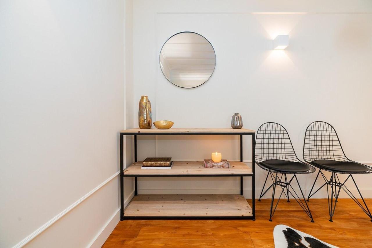 Apartment Stunning & Modern 2 Bedroom In Chiado