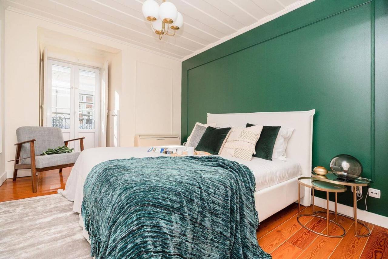 Apartment Stunning & Modern 2 Bedroom In Chiado *